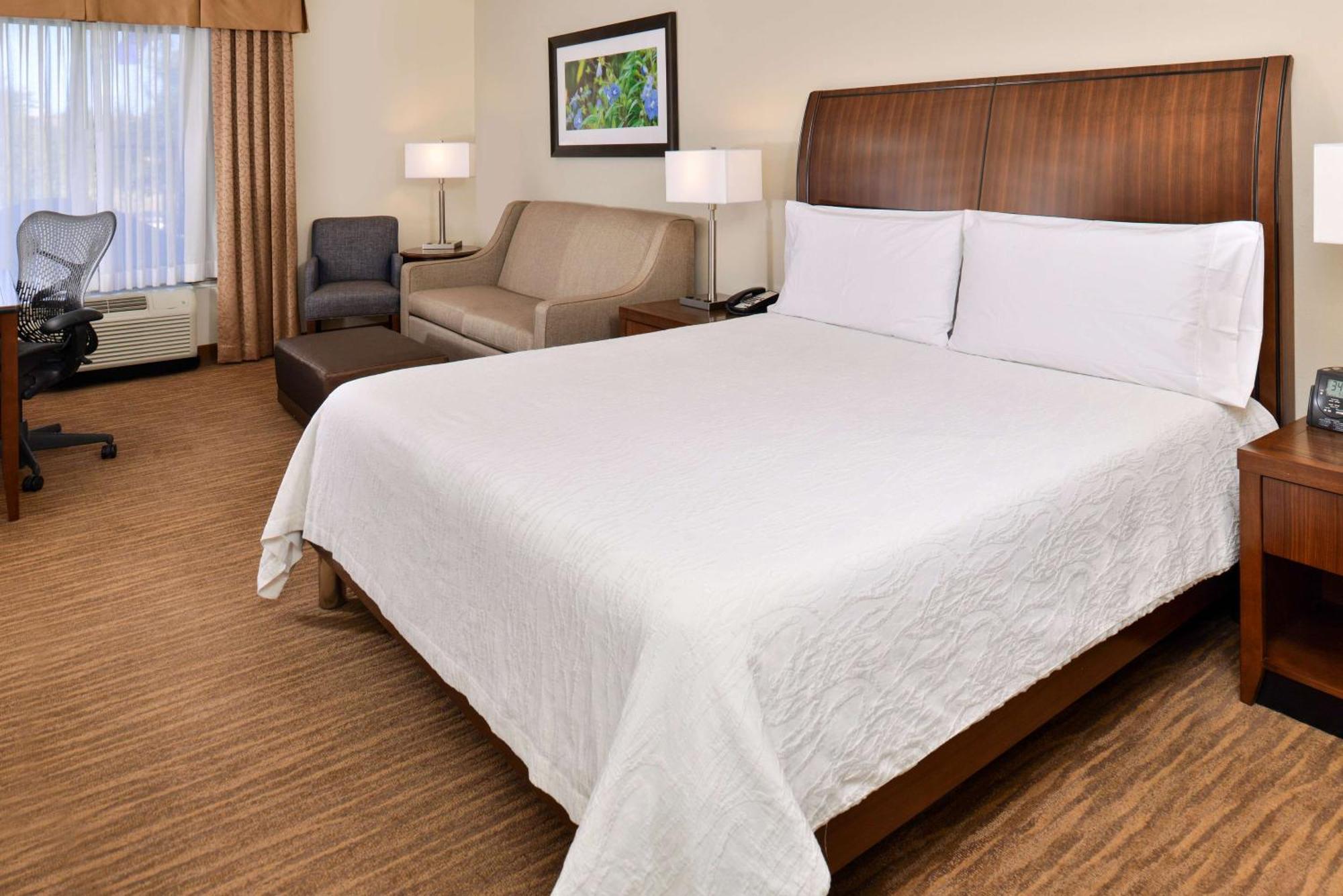 Hilton Garden Inn Addison Extérieur photo